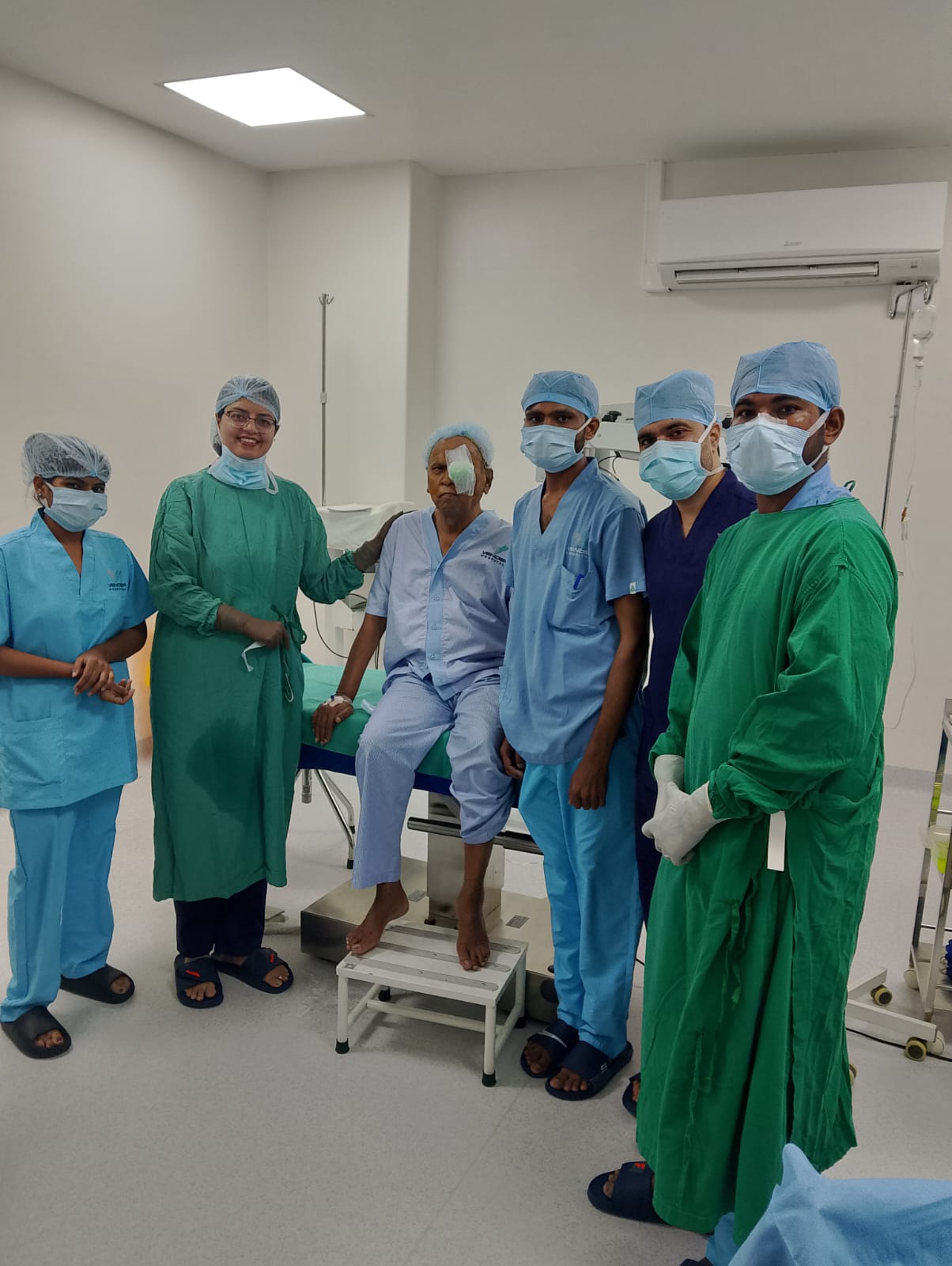 Patient Care — Aapulki Eye Care patient gallery